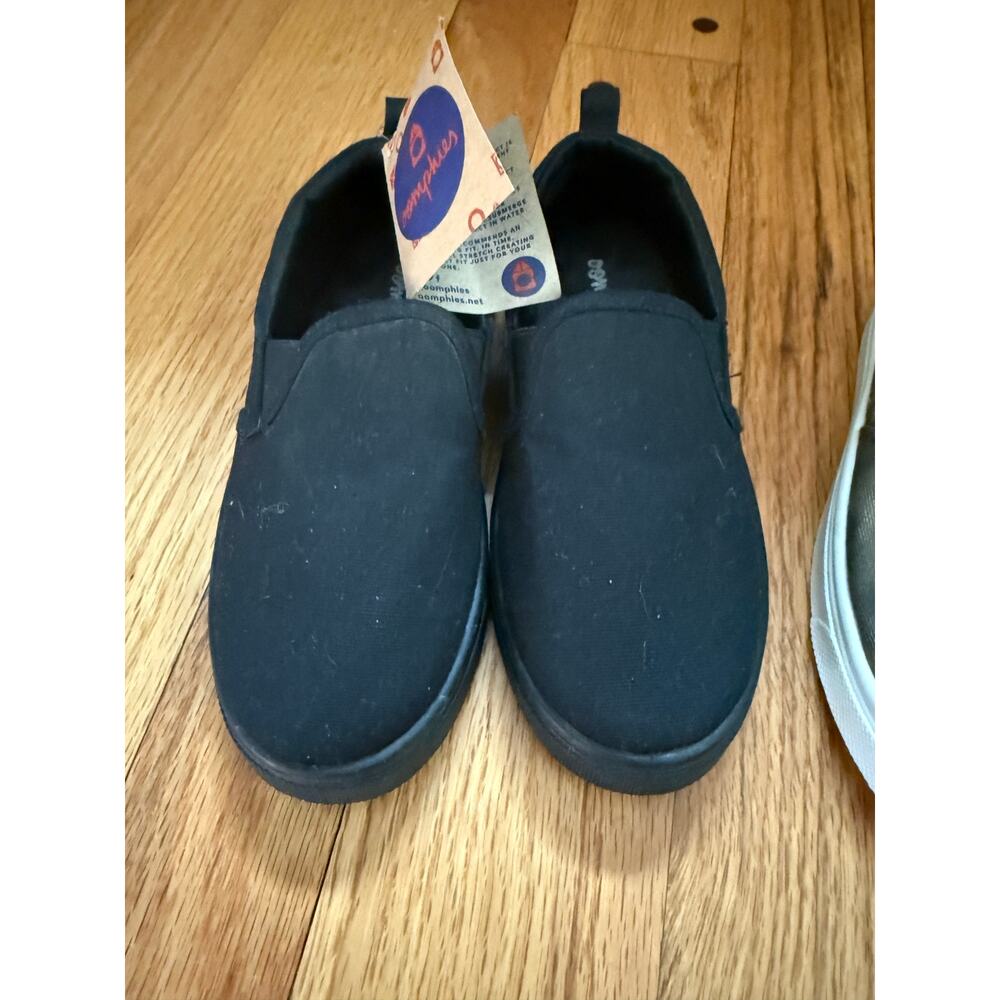 NEW (2) Oomphies Little Kids Shoes - Kids Size 11